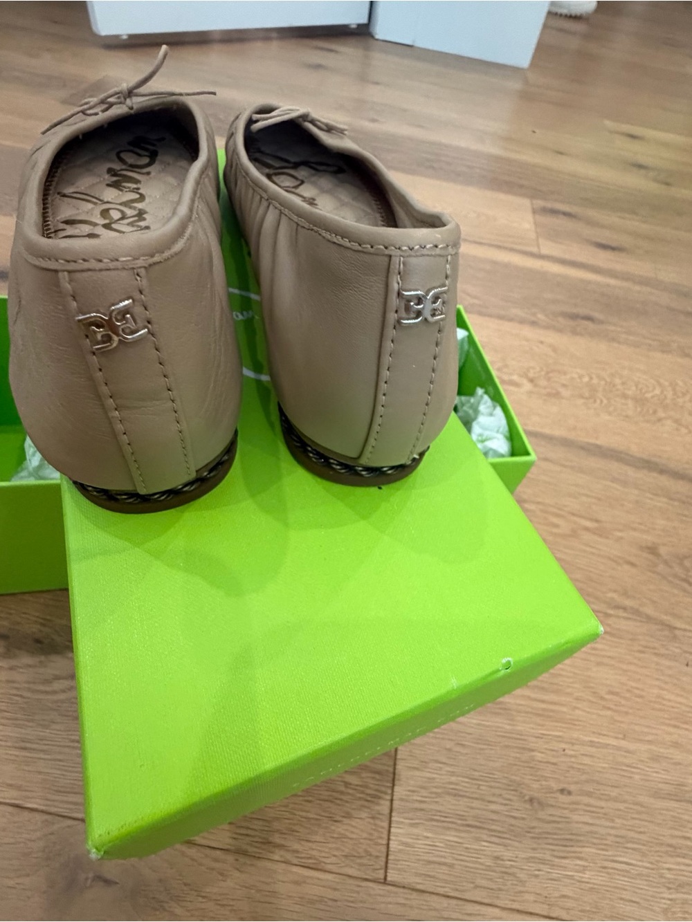 Sam Edelman Flats - new in box - 6 - Picture 5 of 6